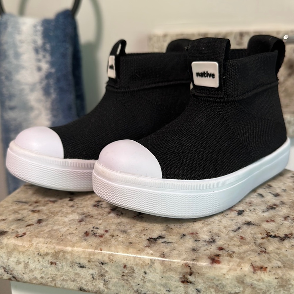 Native Toddler Slip on Sneaker, waterproof